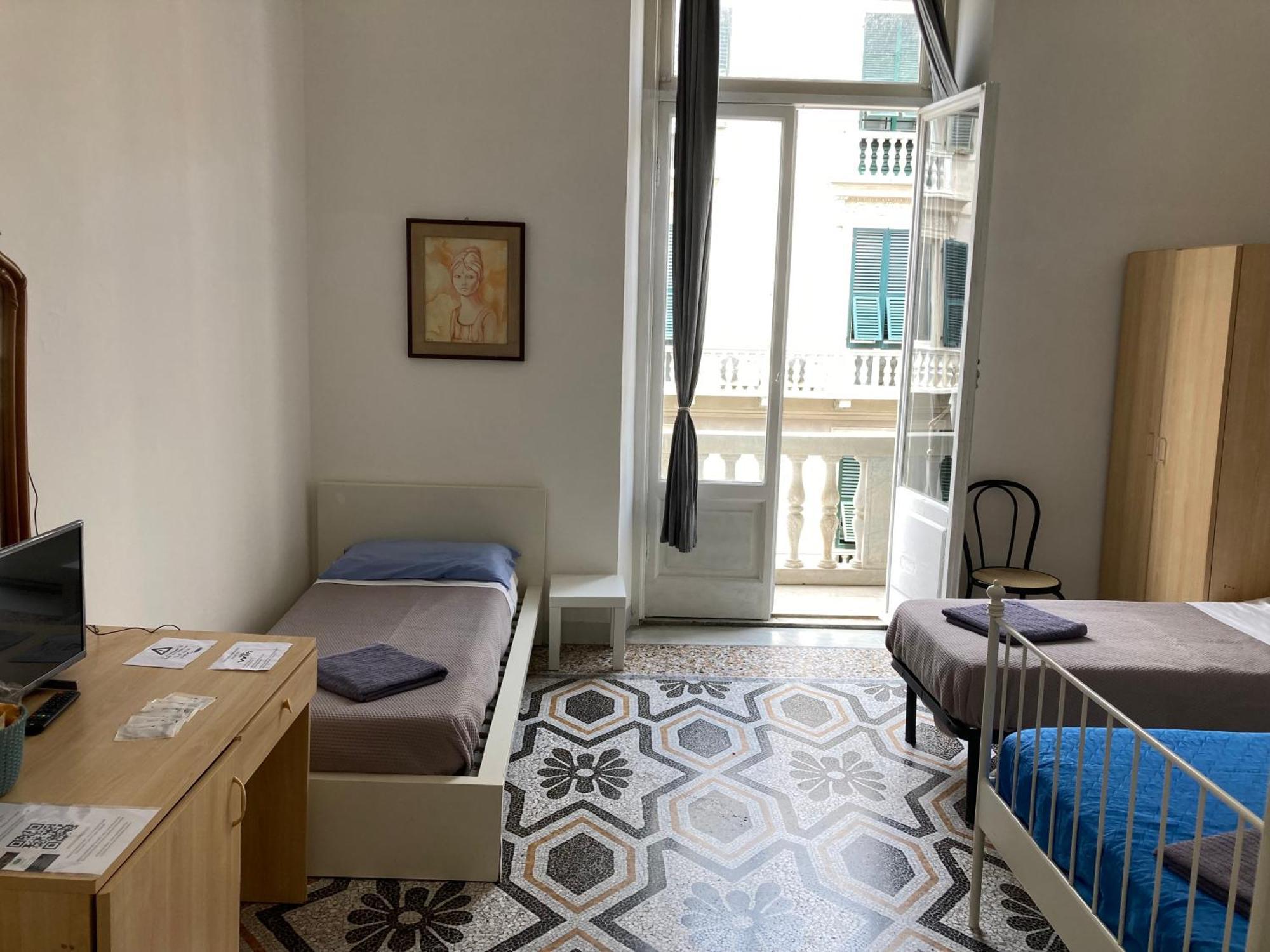 Guest House Roma เจนัว ภายนอก รูปภาพ